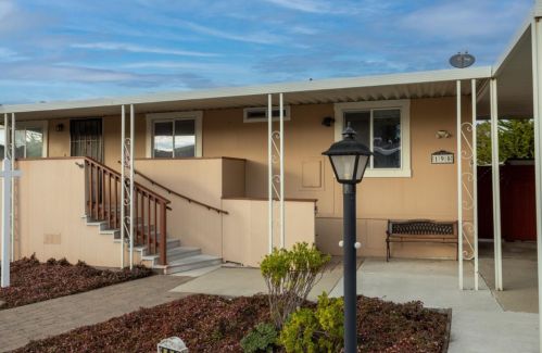 190 Creekside Dr, Princeton By The Sea, CA 94019-2348