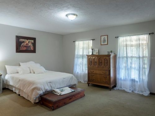 6737 180th Avenue Rd, Ocklawaha FL  32179-7002 exterior