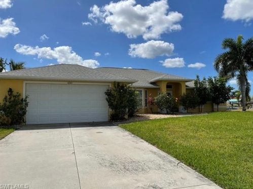 3240 14th Ter, Cape Coral, FL 33993-9552
