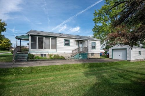 1099 Haig St, Hermitage PA  16146-2856 exterior