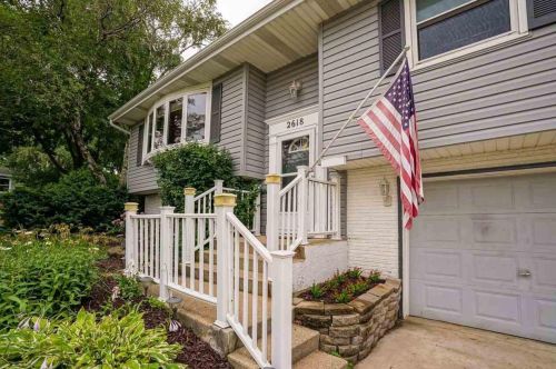2618 Prairie Rd, Madison, WI 53711-4157
