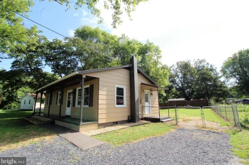 1 Old Barn Rd, Richmond National Battlefiel VA  22835-9008 exterior