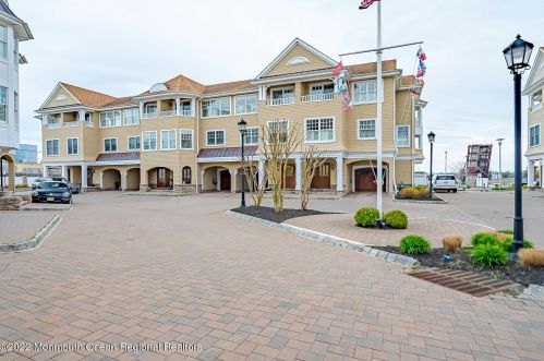 203 Riv Mist Way, Brielle NJ 08730-1465 exterior