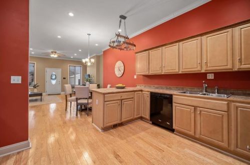 648 6th St, Oakmont PA  15139-1515 exterior