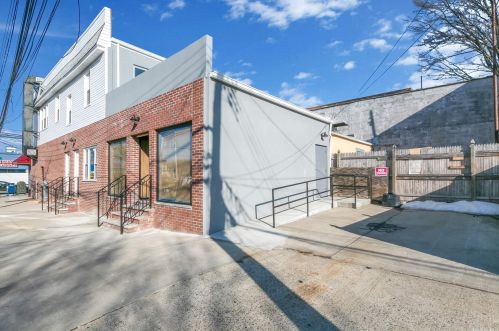 124-02 Rockaway Blvd, Jamaica, NY 11420-2837