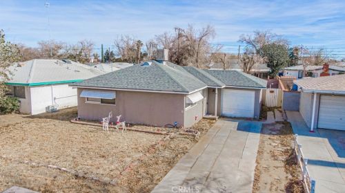 44034 Date Ave, Lancaster CA 93534-4425 exterior