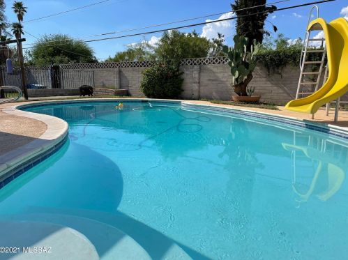 5753 18th St, Tucson, AZ 85711-5105