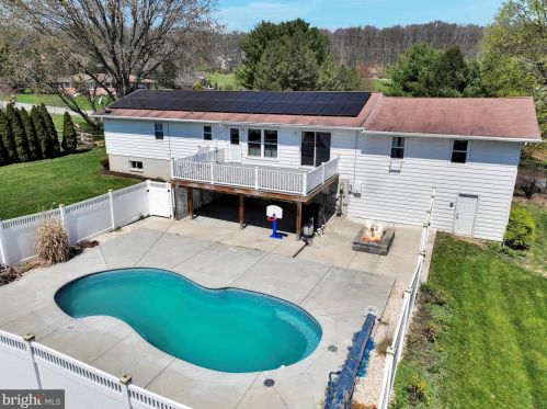 32 North Dr, Schuylkill Haven PA  17972-8955 exterior
