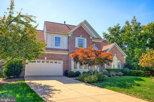 12789 Thacker Hill Ct, Herndon, VA 20171-2986
