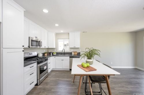 11104 Carmenita Rd, Whittier CA 90605-4130 exterior