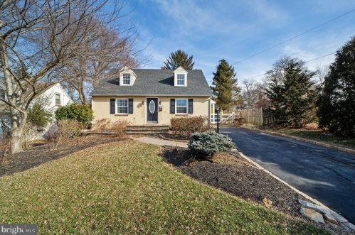 217 Garfield St, Kennett Sq, PA 19348-2803