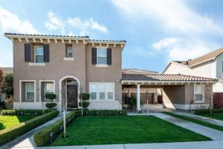 1910 Serena Ave, Clovis, CA 93619-2844