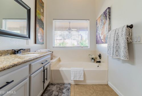 4205 Creosote Dr, Cave Creek AZ  85331-3813 exterior