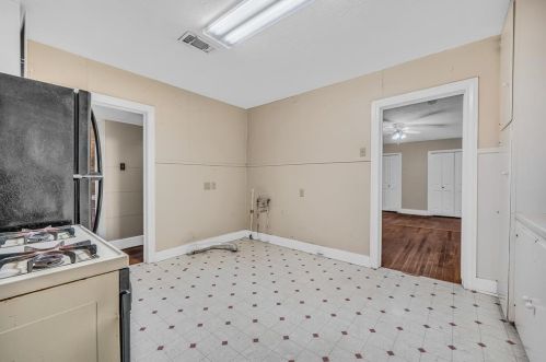 301 Haswell Dr, Bryan TX 77803-4757 exterior