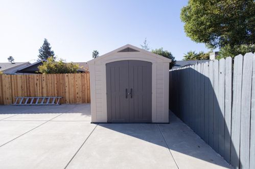 306 Ravenwood Way, Lodi CA  95240-7839 exterior