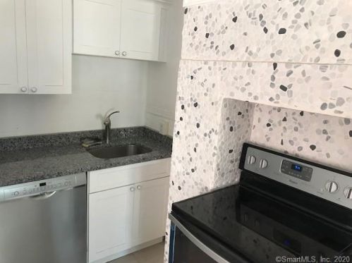 148 Myrtle Ave, Stamford, CT 06902-5145