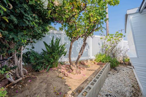 17100 Gramercy Pl, Gardena CA  90247-5257 exterior