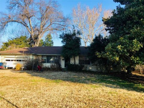 1925 55th Pl, Tulsa, OK 74105-8828