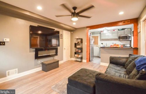 205 Palmer St, Easton, PA 18042-7238