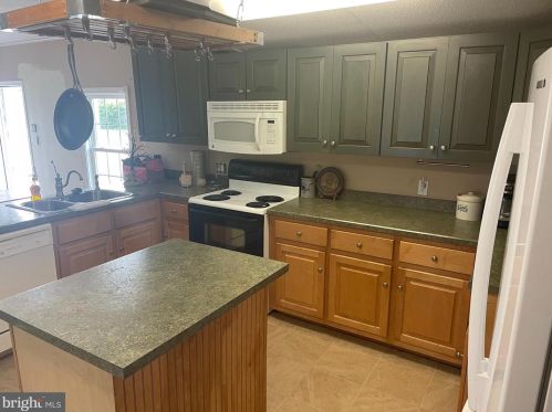 23026 Prince George Dr, Lewes DE  19958-5234 exterior