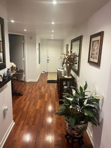 801 138th Ave, Hollywood, FL 33027-3536