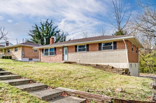 2145 Adams Rd, Cincinnati, OH 45231-3005