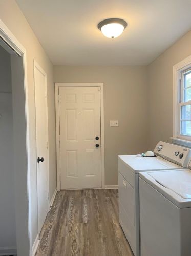 711 Wirtz Rd, Crown Point IN  46307-2549 exterior