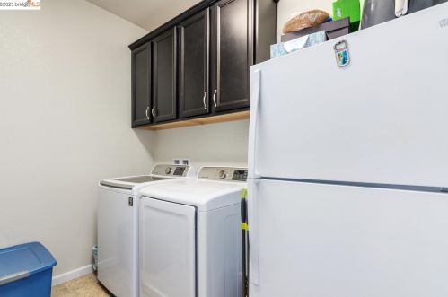 415 Sonnet Ct, Oakley CA  94561-5087 exterior