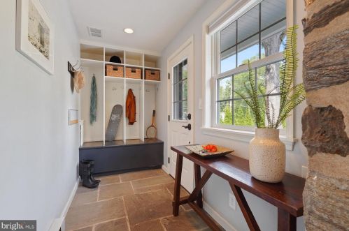 101 Marple Rd, Haverford PA  19041-1027 exterior