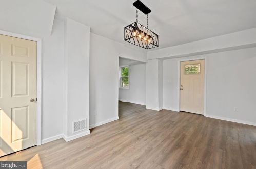 12 Poplar St, Swedesboro NJ  08085-1228 exterior