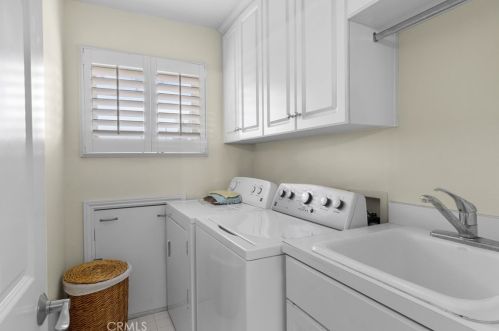 24409 Neece Ave, Torrance CA  90505-6523 exterior