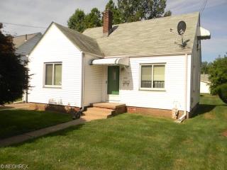 1129 Linwood Ave, Canton, OH 44720-3438