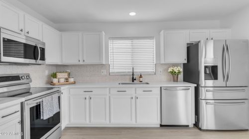 152 Parkwood, Mesa, AZ 85208-8634