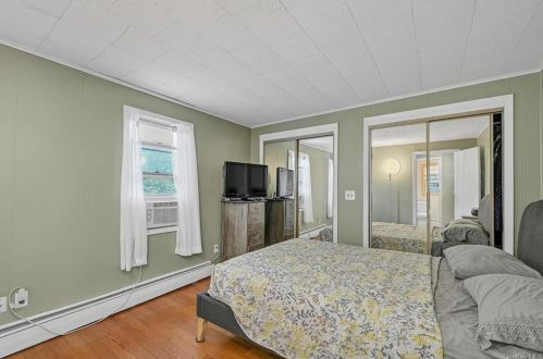14 Oak Ave, Highland Falls NY  10928-1305 exterior