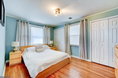 15 5th Ave, Manville NJ  08835-1321 exterior