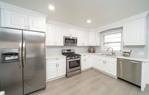 426 Fulton Ave, Mount Vernon, NY 10553-1718