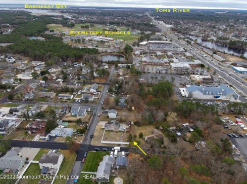 476 Jackson Ave, Bricktown NJ 08723-5162 exterior