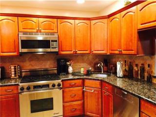 405 Mcdowell Dr, East Brunswick NJ  08816-4084 exterior