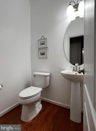 4836 Dane Ridge Cir, Woodbridge VA  22193-6520 exterior