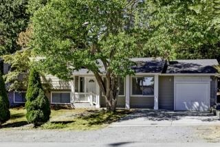630 14th Pl, Kirkland, WA 98033-5112