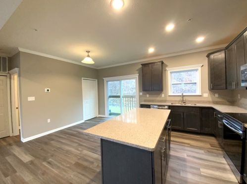 2404 Canterbury Dr, Imperial PA  15126-9179 exterior