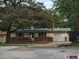 5141 77 Ave, Omaha NE  68114-3054 exterior