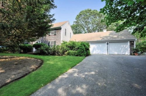 50 Kerouach Rd, Wellfleet, MA 02667-7726