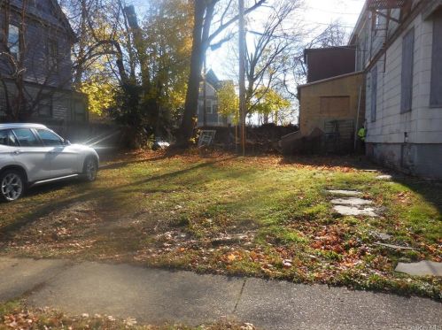 52 Liberty St, Newburgh NY  12550-4911 exterior