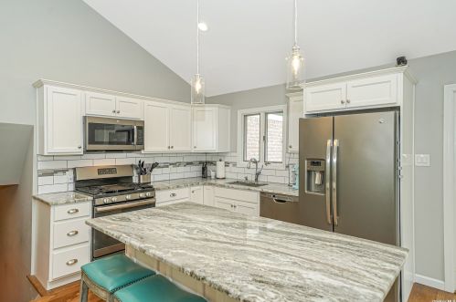 53 Rogues Path, Huntington Station NY  11746-2736 exterior