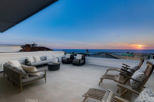 413 Bayview Dr, Manhattan Beach CA  90266-5717 exterior