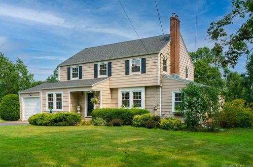 199 Fitch St, North Haven, CT 06473-3706