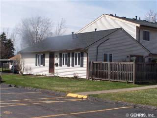 112 Norwich Dr, Rochester, NY 14624-1206