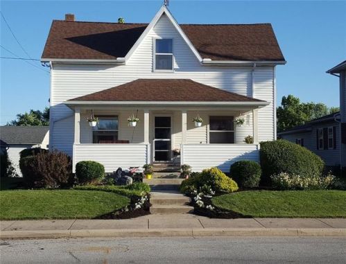 307 State St, Botkins, OH 45306-9563