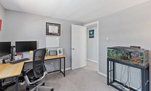 179 Main St, Salem NH  03079-1830 exterior